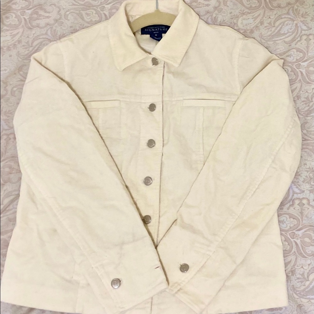🤍 Beautiful Off White Corduroy Jacket 🤍